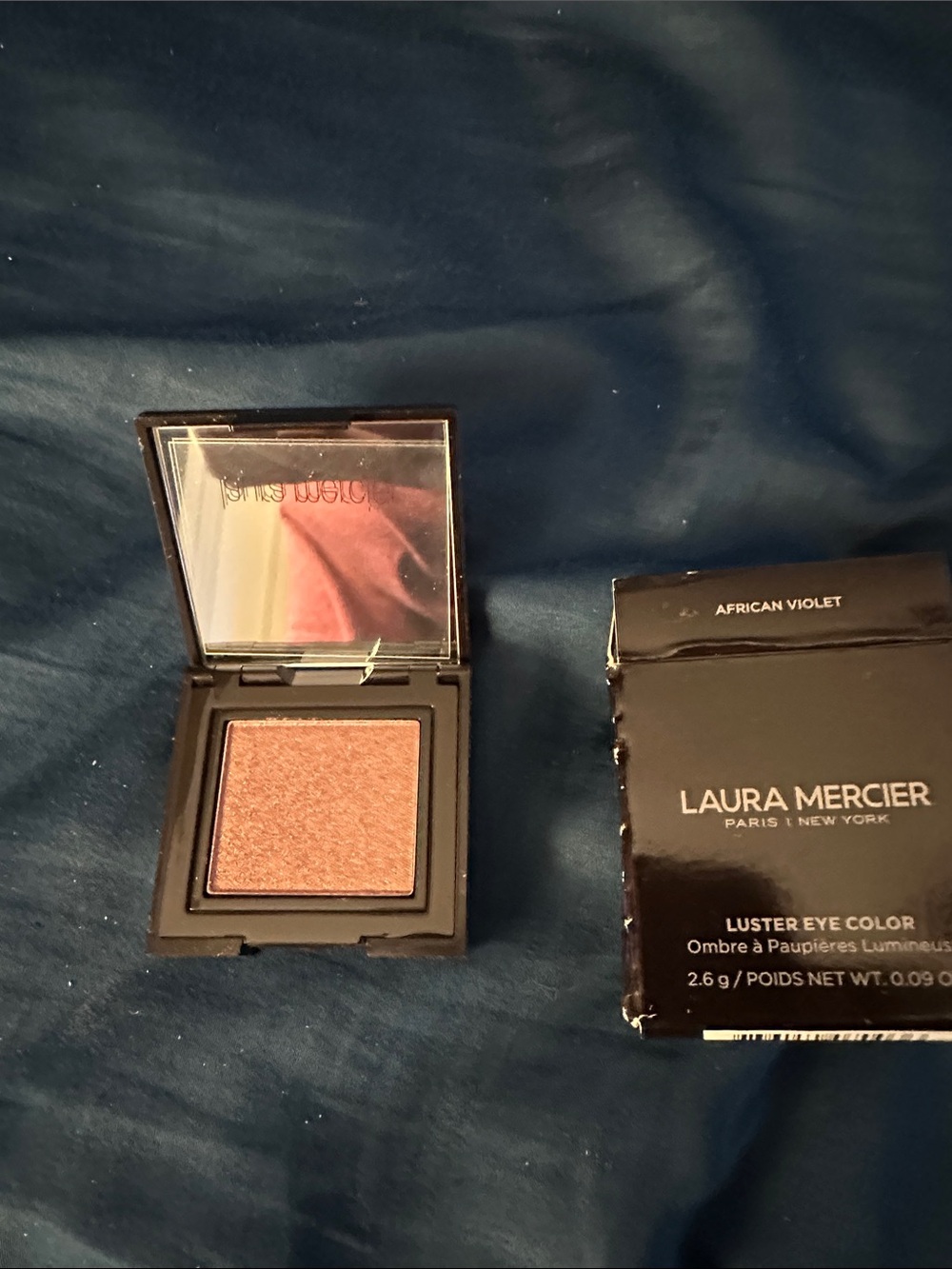 laura mercier Luster Eyeshadow — Rose-Purple Shimmer (African Violet)